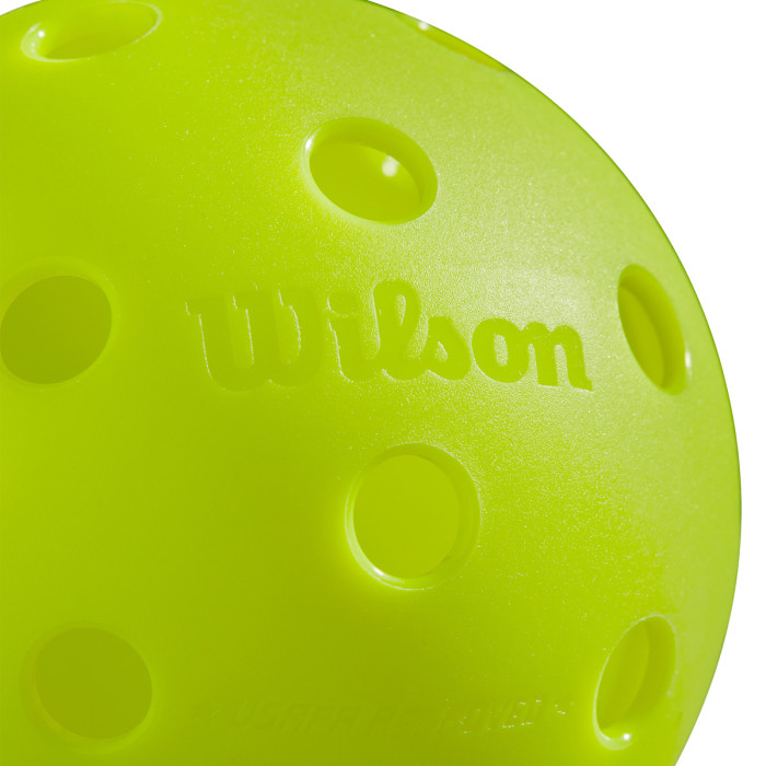 Pack of 2 WILSON tru 32 balls Pack of 2 WILSON tru 32 balls