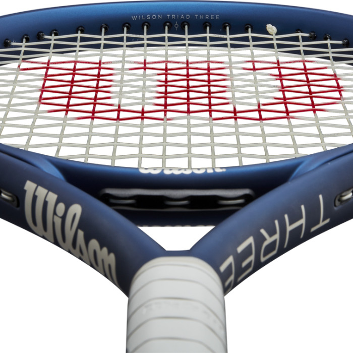 WILSON triad 3 strung version (258 gr unstrung weight) WILSON triad 3 strung version (258 gr unstrung weight)
