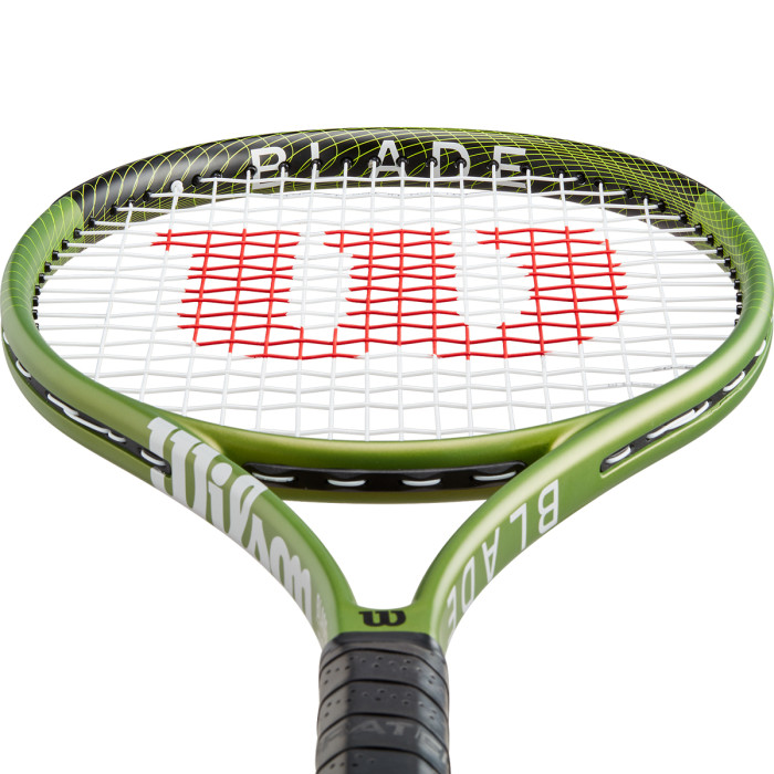 WILSON blade feel 100 racquet (284 gr)