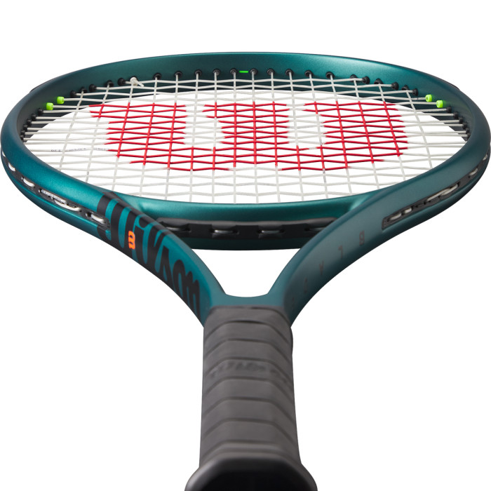 Raquette WILSON blade 101 l v9.0 (274 gr) Raquette WILSON blade 101 l v9.0 (274 gr)