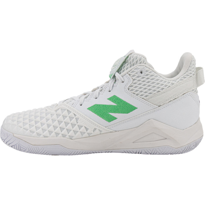 Chaussures NEW BALANCE coco v2 toutes surfaces Chaussures NEW BALANCE coco v2 toutes surfaces