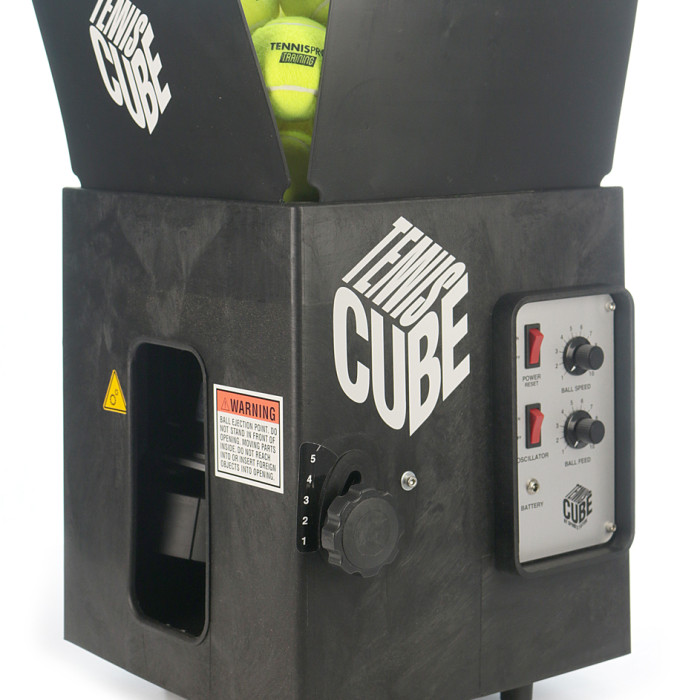 TUTOR cube battery-powered ball launcher