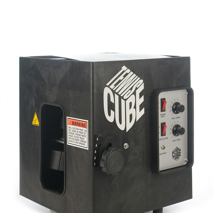 TUTOR cube battery-powered ball launcher