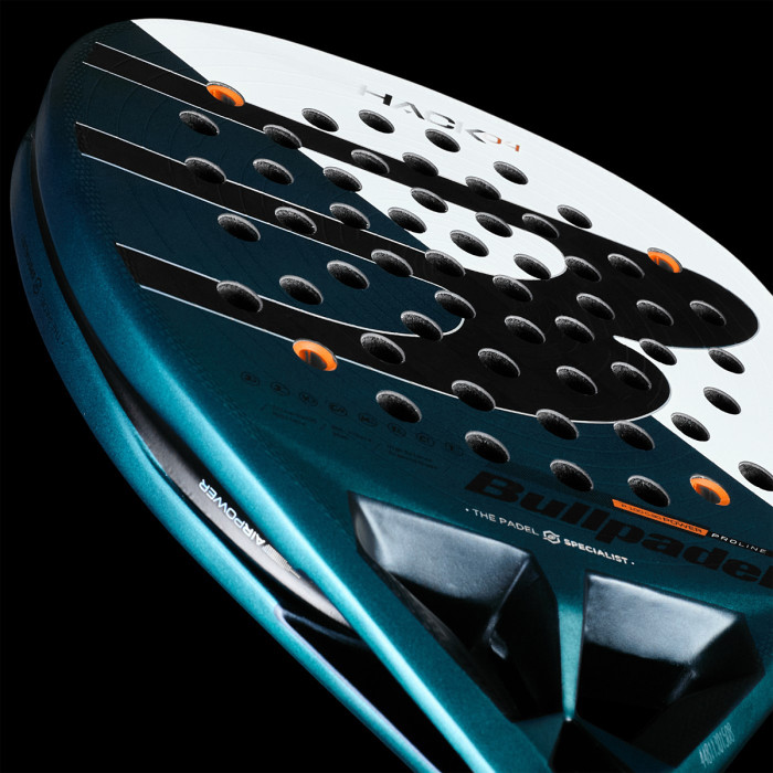 Padel racket BULLPADEL hack 04 2025 Padel racket BULLPADEL hack 04 2025