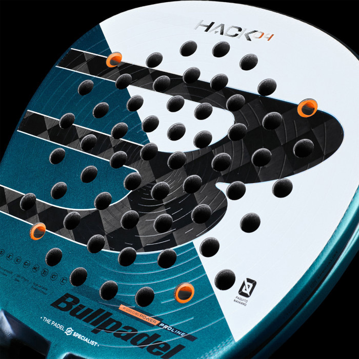 Padel racket BULLPADEL hack 04 2025 Padel racket BULLPADEL hack 04 2025