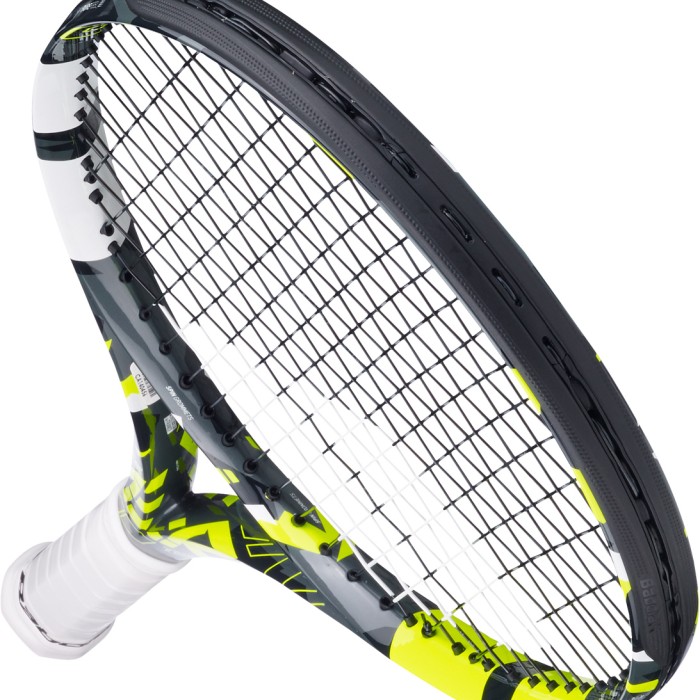 BABOLAT pure aero team racquet (285 gr) (new) (strung)