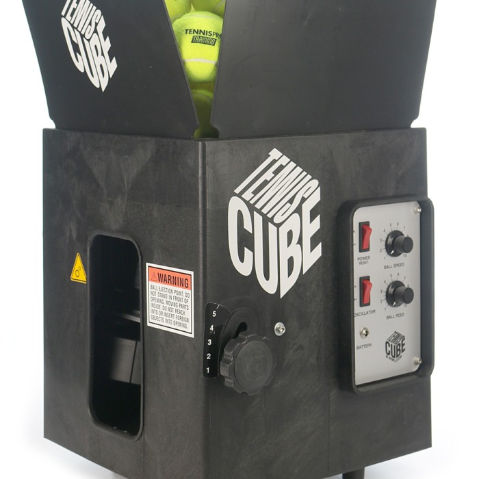 TUTOR cube battery-powered ball launcher