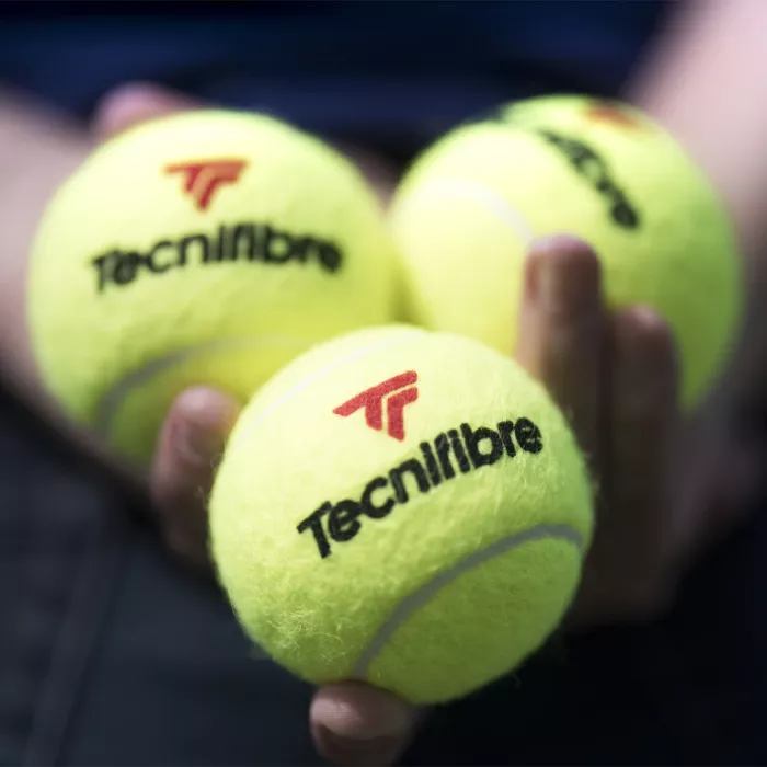 Box of 36 tubes of 4 TECNIFIBRE x-one balls