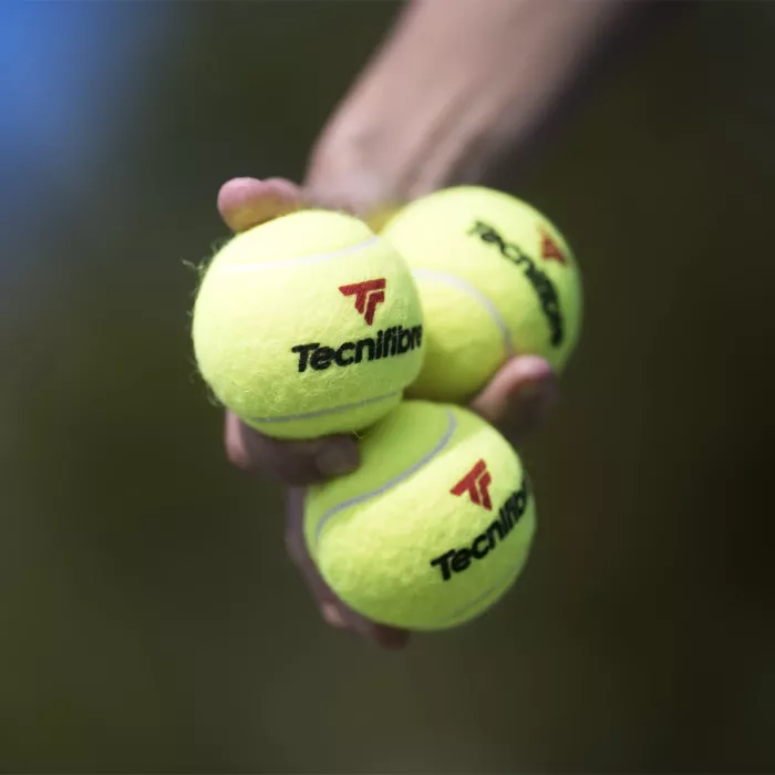 Box of 36 tubes of 4 TECNIFIBRE x-one balls