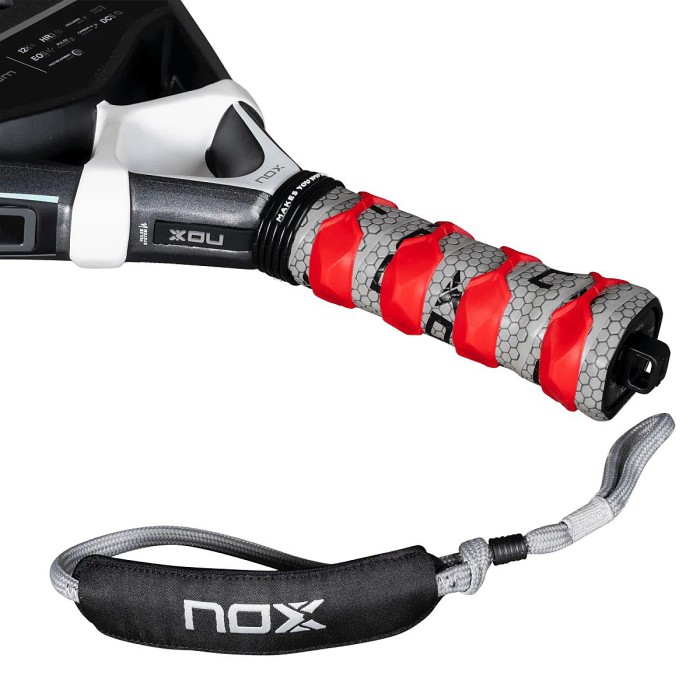 NOX quantum carbon 12k padel racket