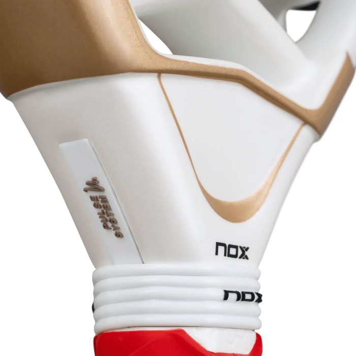 NOX at10 genius 12k alum xtreme padel rakete ar Agustin Tapia