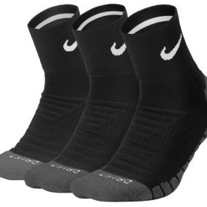 3 pairs of NIKE everyday max cushioned ankle socks