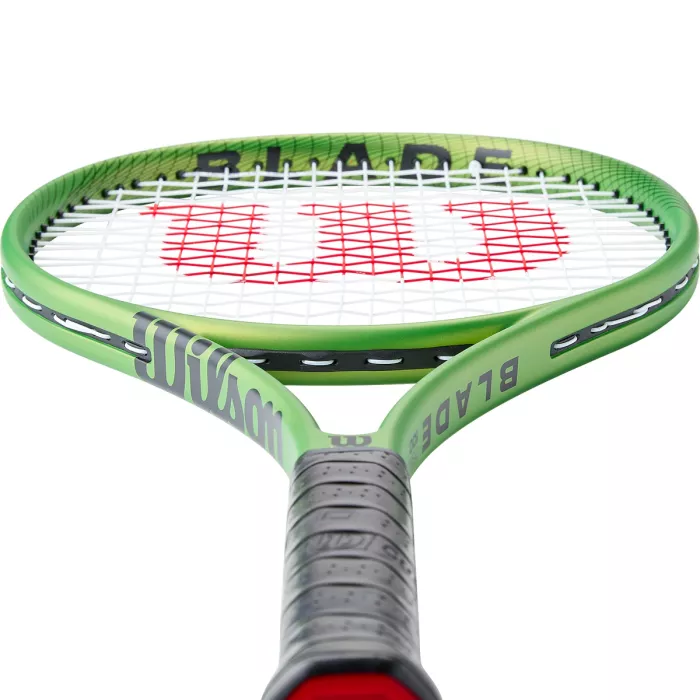 Raquette WILSON blade feel 100 tns (284 gr)