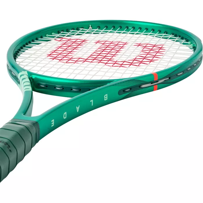 Tenisa rakete WILSON Blade 98 Pro 18*20 v10 (305 g)