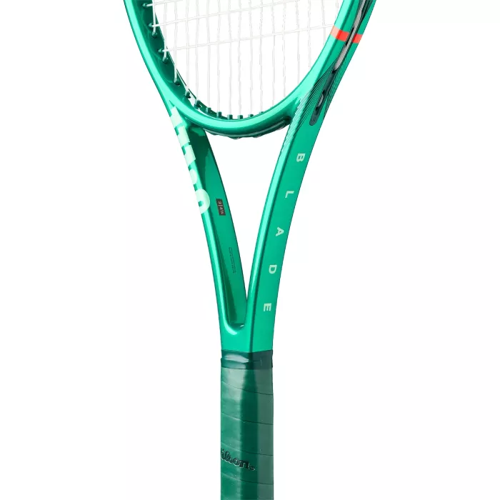 Tenisa rakete WILSON Blade 98 Pro 18*20 v10 (305 g)