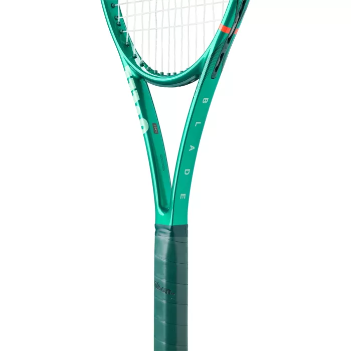 WILSON Blade 98 16*19 v10 (305 gr) tenisa rakete
