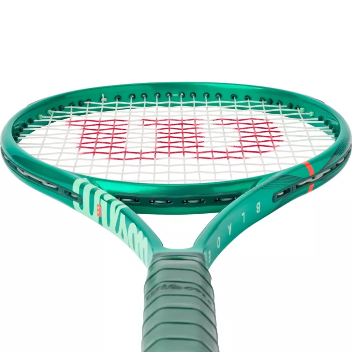 Tenisa rakete WILSON Blade 98 S 18*16 v10 (295 g)