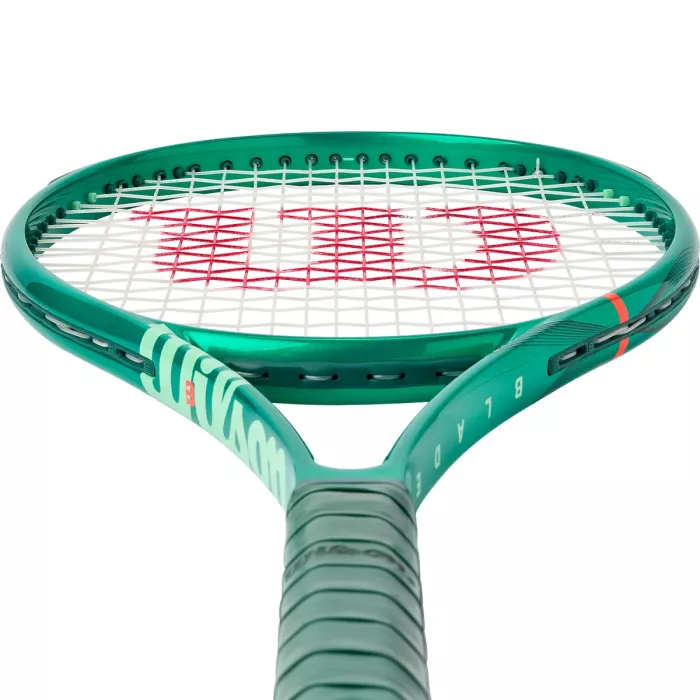 Tenisa rakete WILSON Blade 100 Pro V10 (295 g)