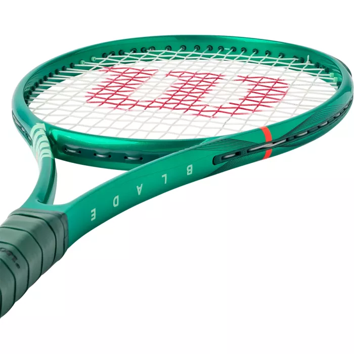 Tenisa rakete WILSON Blade 100 Pro V10 (295 g)