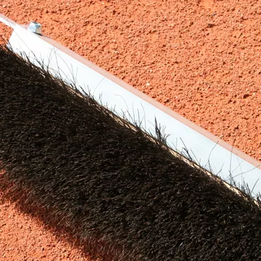 Aranga tennis broom (2 metres)