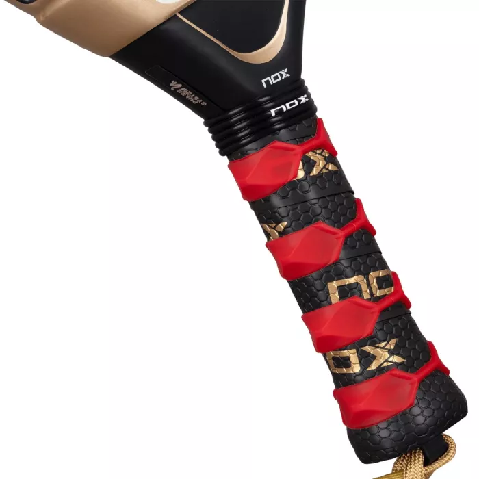 Padel racket NOX at10 genius 18k alum by agustin tapia