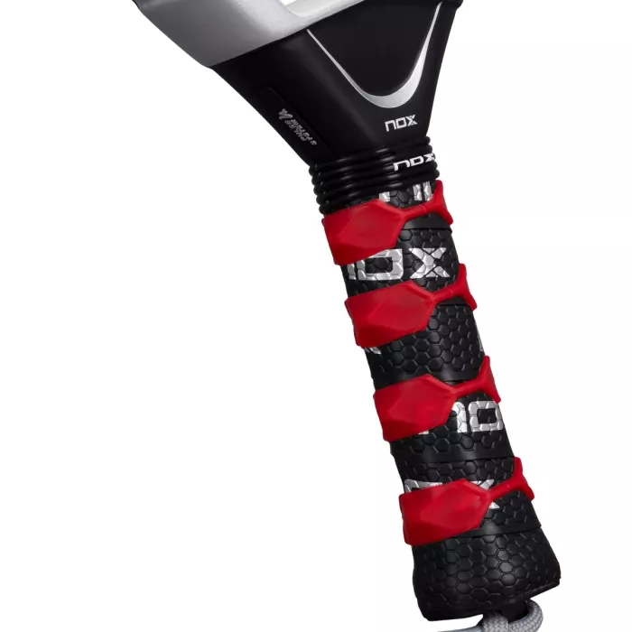 Padel racket NOX at10 genius attack 18k alum by agustin tapia