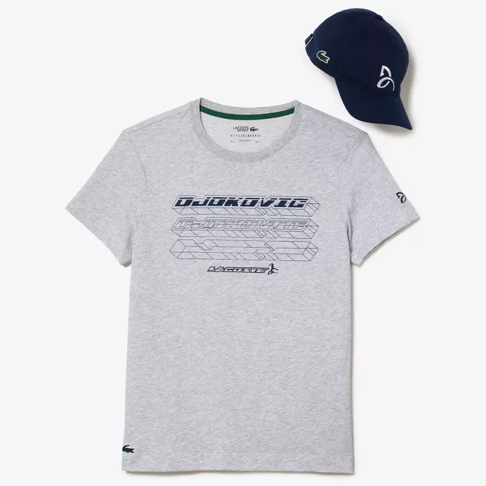LACOSTE Djokovic Capsule fanu komplekts: T-krekls + cepure