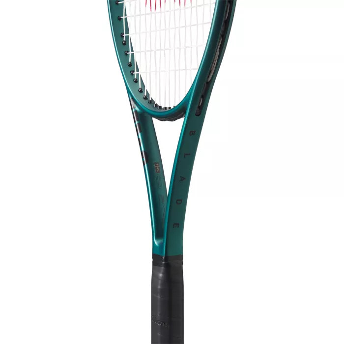 Raquette WILSON blade 98 s 18*16 v9.0 (295 gr)